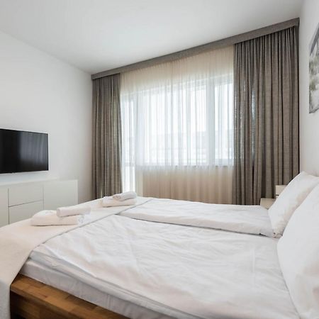 Cosy Apartment In Central Варна Экстерьер фото