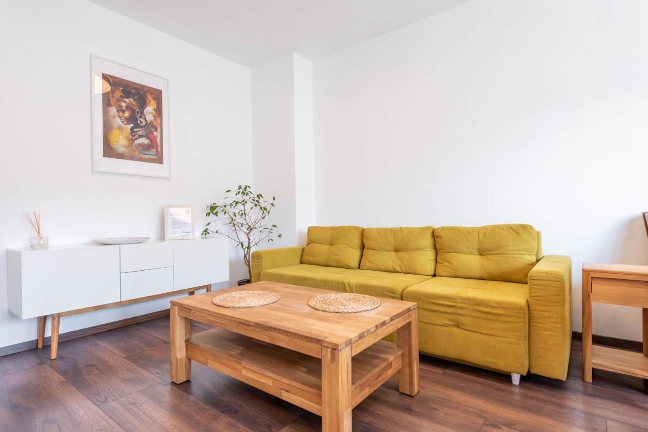 Cosy Apartment In Central Варна Экстерьер фото