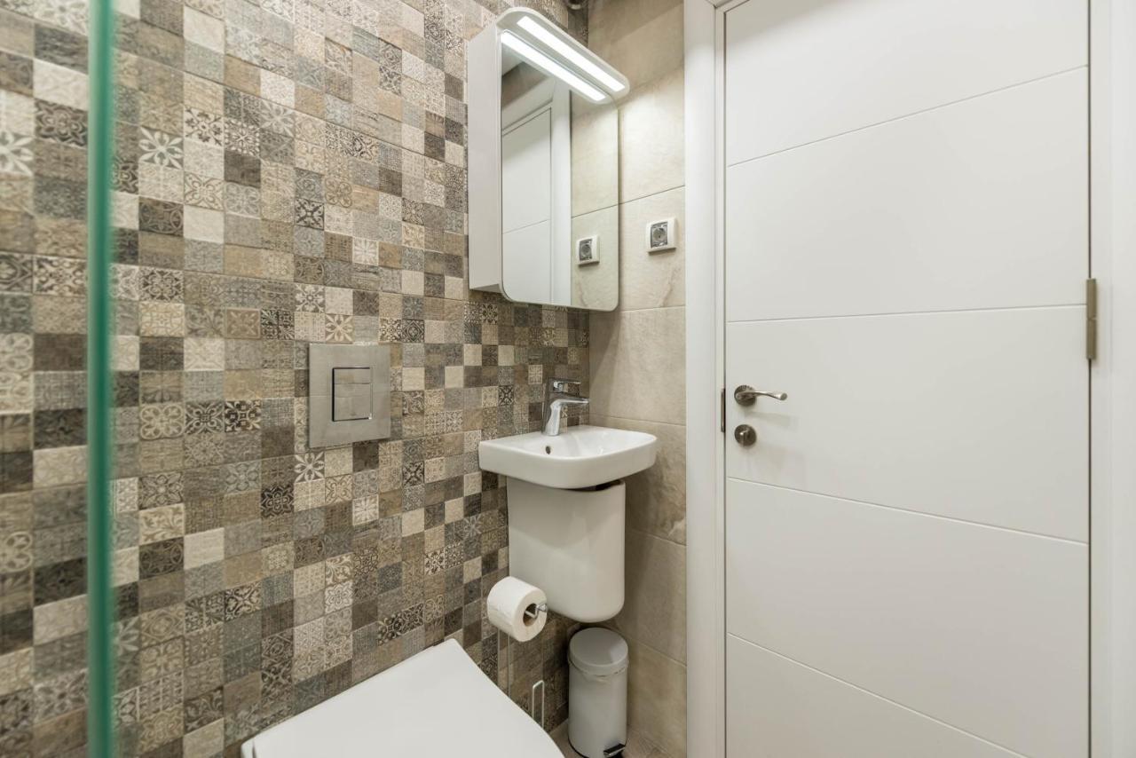 Cosy Apartment In Central Варна Экстерьер фото